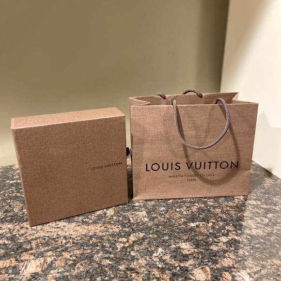 Men’s Louis Vuitton LV Initials Monogram Belt 36 - Picture 8 of 14